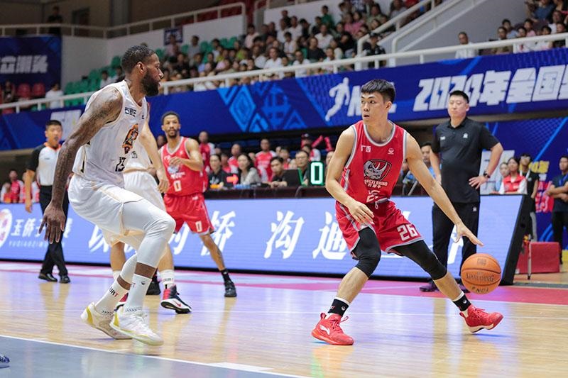 NBL第十轮：庞峥麟34分未能救主，广西威壮主场96:99憾负石家庄翔蓝